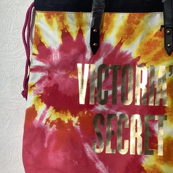 Victoria’s Secret NEW - canvas tote in dye print - drawstring - inside lined - Picture 3 of 10